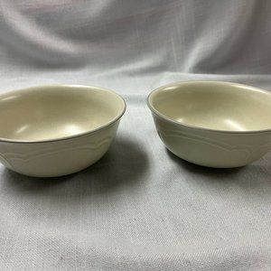 Pfaltzgraff Heirloom 2 soup/cereal bowls large castle Vintage